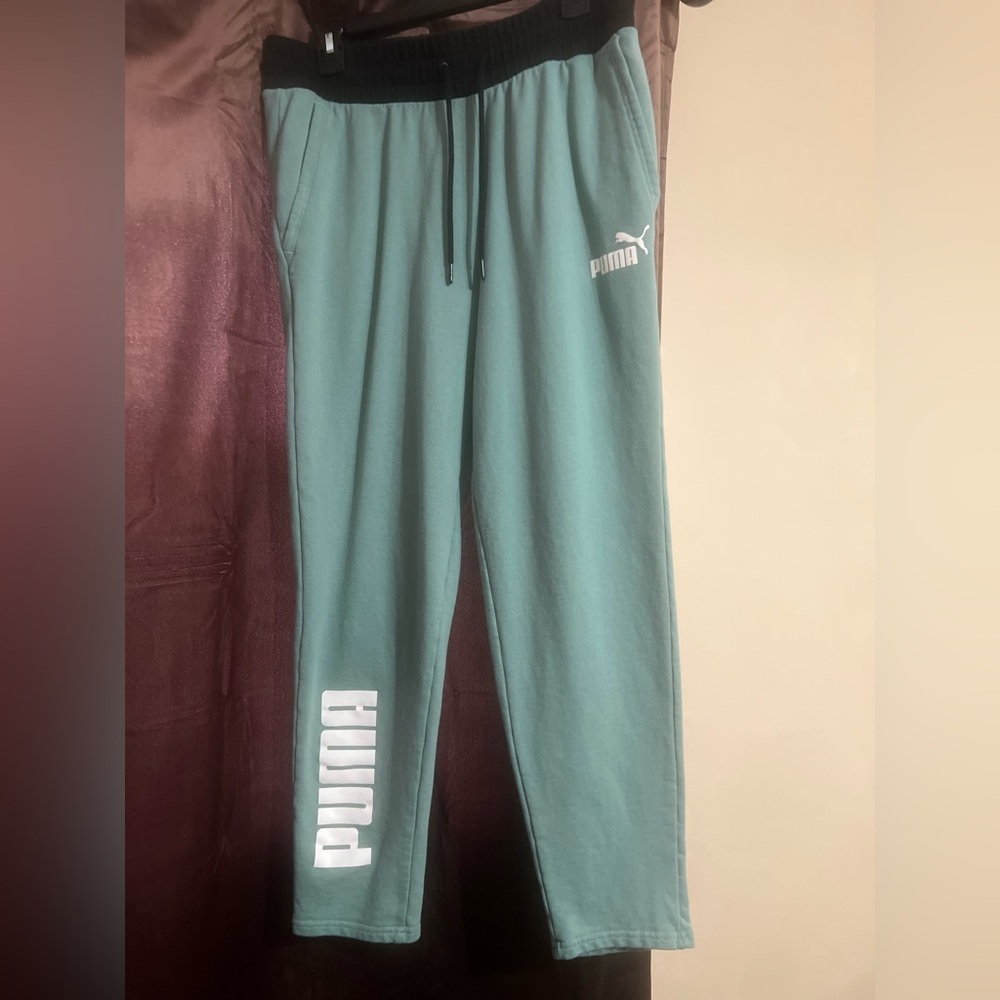 Puma joggers